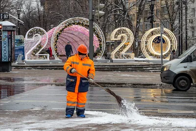 Сильный снег ожидается ночью в Москве / 13 декабря 2022 | Москва, Новости  дня 13.12.22 | © РИА Новый День