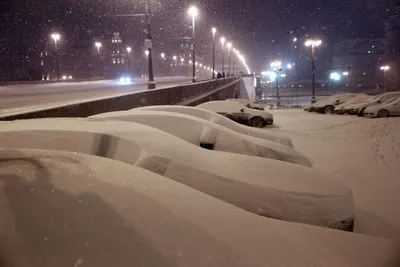 Картина маслом \"Прогулки по снежной Москве. Вид с Никольской улицы на  Красную площадь\" 30x40 SK201019 купить в Москве