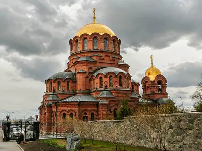 Собор Александра Невского, Новосибирск, Сибири, Россия Стоковое Изображение  - изображение насчитывающей распятие, старо: 159386697