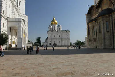 👉Соборная площадь Московского Кремля: история и фото.