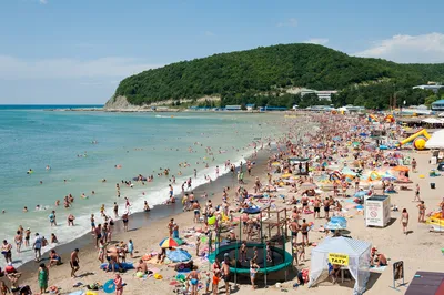 В Сочи запретили посещать пляжи после восьми вечера