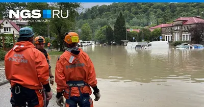 Ливень в Сочи подтопил дороги и цокольные этажи домов - РИА Новости,  23.07.2022