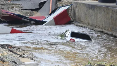 Ливень и наводнение в Сочи: есть погибшие