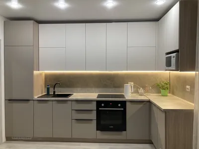 Современная и стильная кухня-гостиная 12 кв.м. Очаровательный дизайн, из-за  которого хочется проводить здесь всё своё время. | Cozinhas modernas,  Interior de cozinha, Cozinhas domésticas