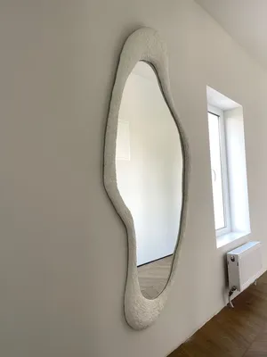 Утонченное отражение: современные зеркала в интерьере от Cattelan Italia |  Modern mirror design, Living room mirrors, Mirror wall living room