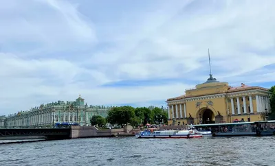 На Новый год в Санкт-Петербург: самые модные заведения и культурные события  | myDecor