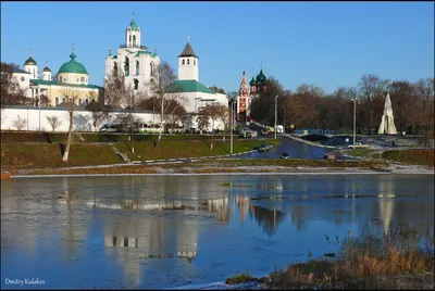 Ярославль. Спасо-Преображенский монастырь. Спасо-Преображенский собор и  храм Ярославских Чудотворцев :: Алексей Шаповалов Стерх – Социальная сеть  ФотоКто