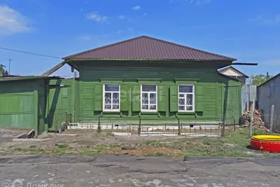 https://omsk.olan.ru/sale-house/111681904-63-0-m-na-uchastke-2-0-sot-etazhey-1-2260000-rub-ul-gospitalnaya