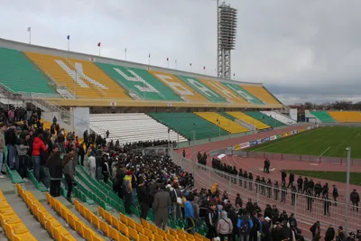 Башня ТВ Краснодар и стадион Кубань вечером, на переднем плане озеро  Karasun, в среднем - парк Редакционное Фотография - изображение  насчитывающей ландшафт, самомоднейше: 134032522