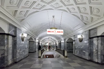 File:Kurskaya-Kotsevaya Station Moscow 2023-06-18 4898.jpg - Wikimedia  Commons
