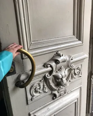 Старые двери, Господа
