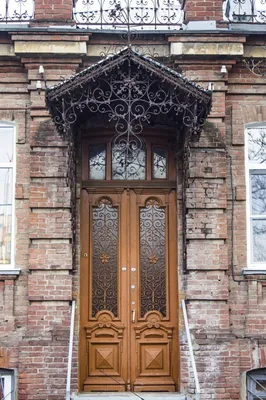 Как в Ростове выглядят старинные двери: смотрим фотографии из исторического  центра города - 16 марта 2021 - 161.ru