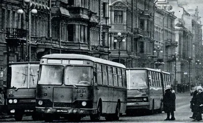 Старые Исторические Здания На Английской Набережной Санкт-Петербурга (ранее  Ленинград). Город Был Основан Царем Петром I В 1703 Году. Россия.  Фотография, картинки, изображения и сток-фотография без роялти. Image  88011507