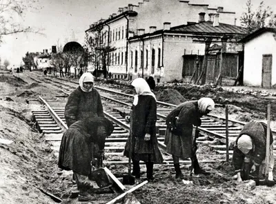 Реализация партийно-государственной социальной программы в 1960-80-е годы:  жилищное строительство в Ульяновске и Димитровграде – тема научной статьи  по строительству и архитектуре читайте бесплатно текст  научно-исследовательской работы в электронной ...