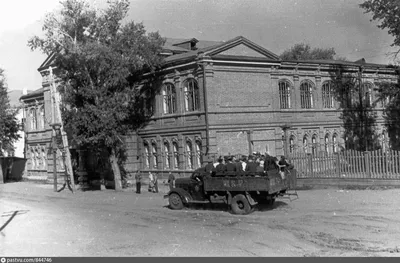 Ставрополь (на Волге). Средняя школа № 1 - Retro photos