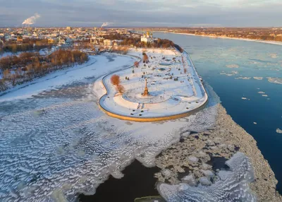 Парк Стрелка В Ярославле — стоковые фотографии и другие картинки Ярославль  - Ярославль, Ярославская область, Волга - iStock