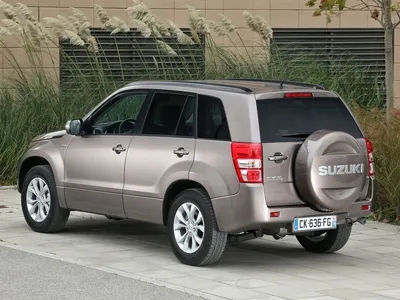 Сузуки Гранд Витара 11 года в Челябинске, редкая модель Grand Vitara 3D,  джип/suv 3 дв., мкпп, 4wd, бензиновый, цвет бежевый, руль левый, цена 900  тысяч р., 1.6 литра
