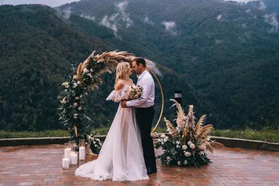 Яркая свадьба в горах Сочи - свадебное агентство Kasla Wedding