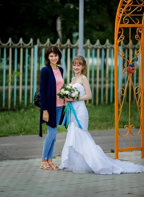 Платье «рыбка» с бантом Eva Grandes Даниэла | Купить свадебное платье в  салоне Валенсия (Москва)