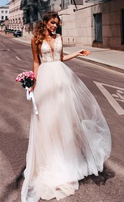 Свадебное платье Ирен купить в Москве - свадебный салон Etna Bride
