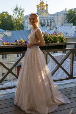 Свадебное платье на бретелях артикул 213519 цвет шампань👗 напрокат 10 000  ₽ ⭐ купить 50 000 ₽ в Новосибирске