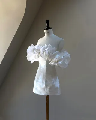 Короткие свадебные платья для смелых невест