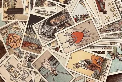 Everything You Ever Wanted to Know about Reading Tarot Cards - Coveteur:  Inside Closets, Fashion, Beauty, Health, and Travel