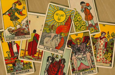 Fyodor Pavlov Tarot Deck Review - Larch Tarot