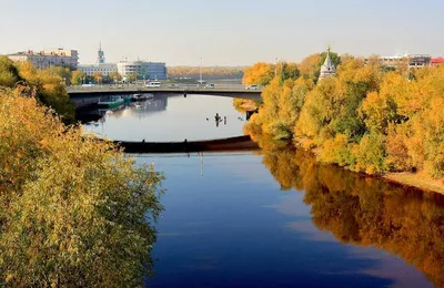 Омск, Партизанская улица, 5А Тобольские ворота; Партизанская улица, 5А  Казарма дисциплинарных рот — Фото — PhotoBuildings