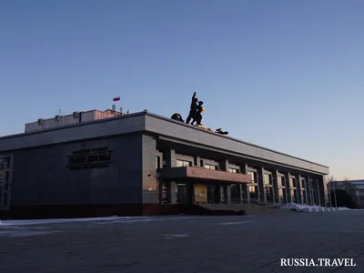 Алтайский краевой театр драмы имени В.М. Шукшина — Барнаул, ул. Молодежная,  д. 15. Подробная информация о театре: расписание, фото, адрес и т. д. на  официальном сайте Культура.РФ