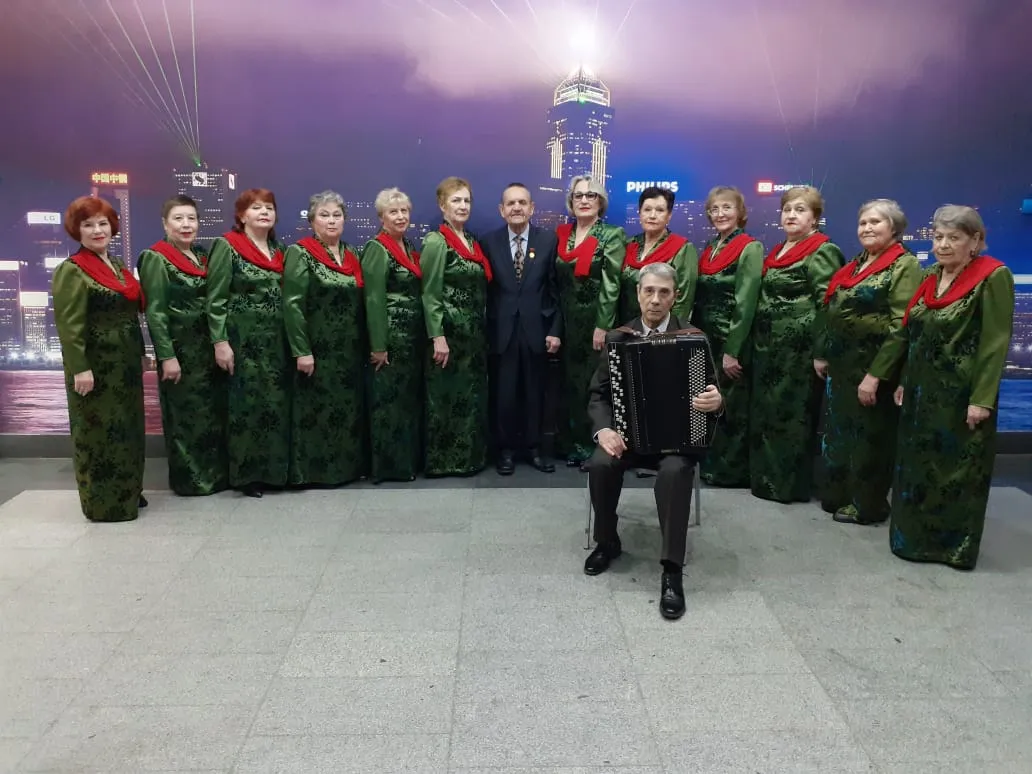 Темно зеленые платья для свадьбы: JPG, PNG, WebP Темно зеленые платья для свадьбы: JPG, PNG, WebP