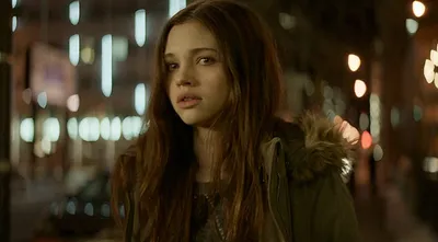 Индиа Айсли (India Eisley, India Joy Eisley) - актриса - фильмография - Тёмное  зеркало (2018) - голливудские актрисы - Кино-Театр.Ру