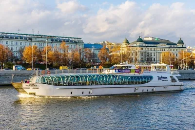 Водная прогулка по Москве-реке в салоне первого класса: 🗓 расписание, ₽  цены, купить 🎟 билеты онлайн