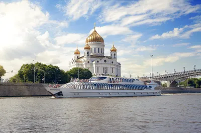 Круизная компания Radisson Royal / Рэдиссон Ройал, Москва - «Как недорого  развлечься в Москве? Разноцветные туристические речные трамвайчики флотилии  Radisson Royal: Василёк, Гвоздика, Роза, Тюльпан, Астра, Орхидея,  Подсолнух! Цена на билеты и