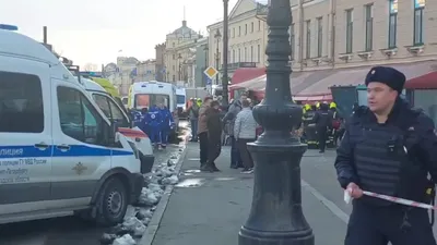 Взрыв в петербургском кафе может оказаться терактом