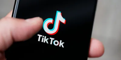 instagram, facebook, tiktok logo 4112839 Vector Art at Vecteezy