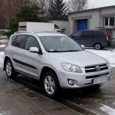 Toyota RAV4 3-дв. II поколение Внедорожник – модификации и цены,  одноклассники Toyota RAV4 3-дв. suv, где купить - Quto.ru