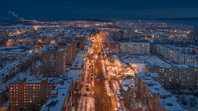 Памятник Татищеву На Берегу Волги В Тольятти Россия — стоковые фотографии и  другие картинки Большой город - iStock