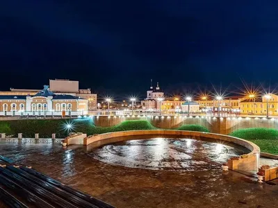 Палантины и фонтаны: как светится Томск накануне Нового 2024-го - РИА Томск
