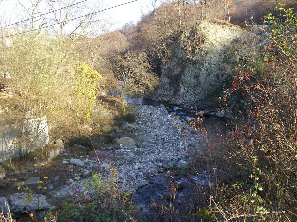 White river нальчик. Белая речка Нальчик. Поселок белая речка Кабардино Балкария. Озеро любви Нальчик белая речка. Аксу Нальчик белая речка.