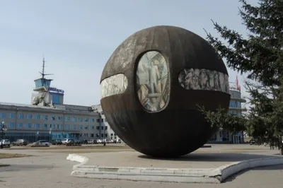 Центральный жилой район города Омска в лете Редакционное Фото - изображение  насчитывающей россия, достопримечательностью: 110347216