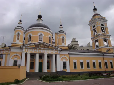 Отзыв о Церковь Знамения Пресвятой Богородицы в Дубровицах (Россия, Подольск)  | Каменная фантазия эпохи Петра I