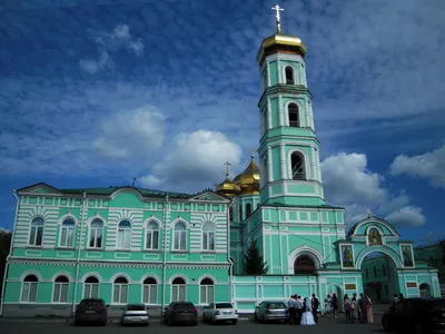 Слудская церковь (Свято-Троицкий кафедральный собор), Пермь. Официальный  сайт, расписание служб, фото, адрес, иконы — Туристер.Ру