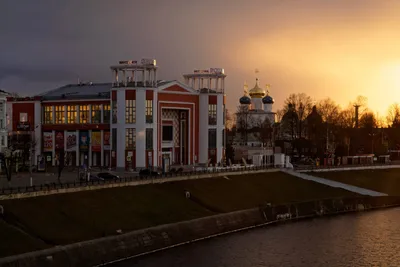 Красивый бюст в городе Тверь, …» — создано в Шедевруме