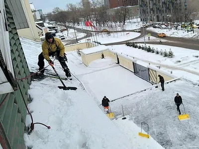 Сколько стоит уборка снега в Петербурге?