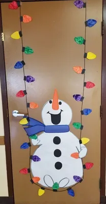 декор подъезда многоквартирного дома на новый год: 2 тыс изображений найд…  | Christmas door decorating contest, Christmas door decorations, Holiday  door decorations
