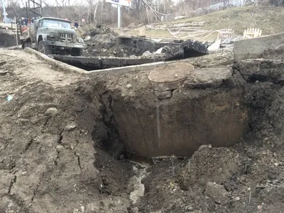 Похоже, оползень. Мы попытались разобраться, что произошло у грузовой  “восьмерки”. Фото и видео Улпресса - все новости Ульяновска