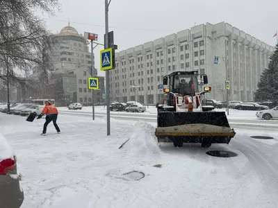 На региональных дорогах, в зависимости от погодных условий, работало до 323  единиц дорожной техники | телеканал ТОЛЬЯТТИ 24