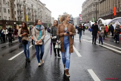 Как одеваются в Москве сейчас: фото из жизни