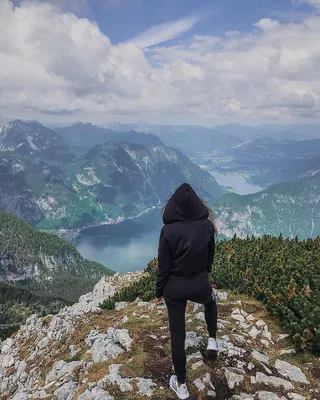 Фотография в платье в горах: красивое изображение для вашего сайта